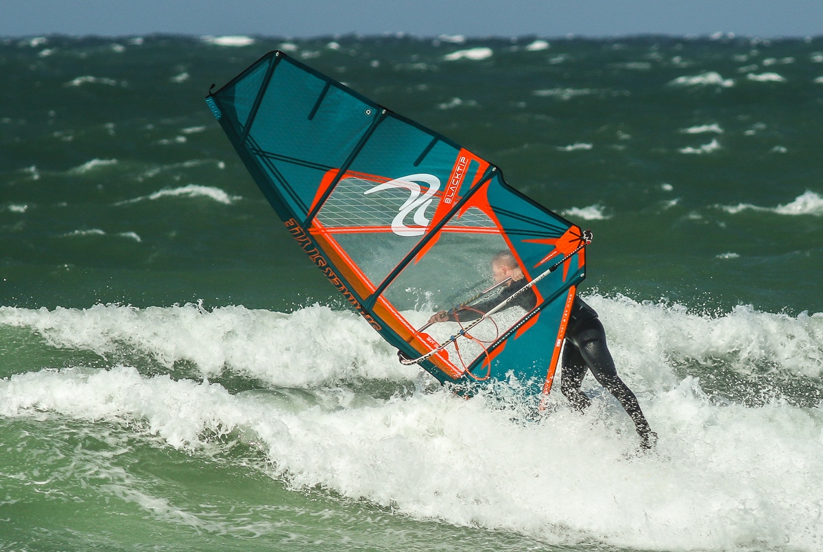 Kenneth Danielsen Cold Hawaii Hanstholm windsurfing