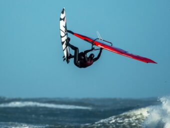 Vintersurf Hanstholm windsurfing