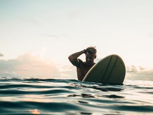 Surfers ear - surfers øre. Windsurfing.